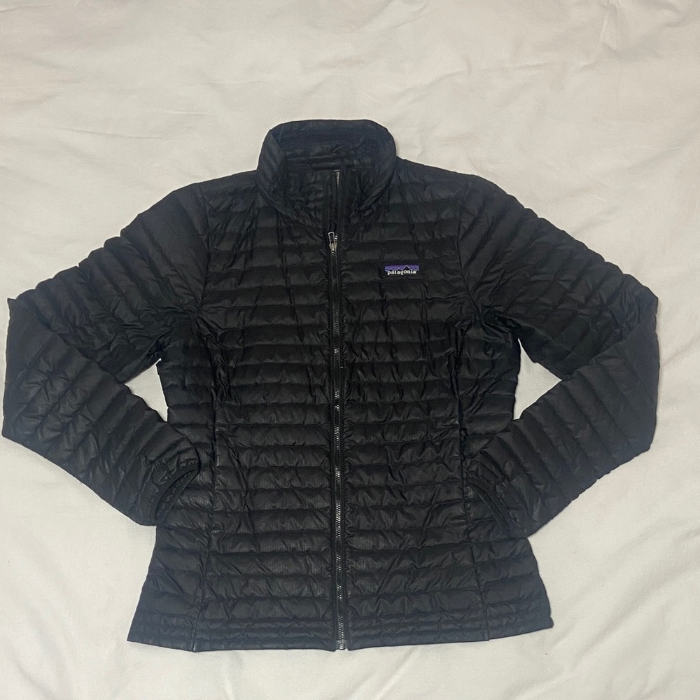 Patagonia Women's Black Lightweight Puffer Jacket Small